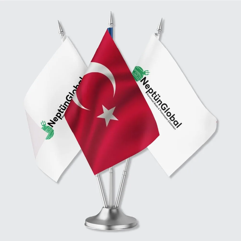 Üçlü Masa Bayrağı